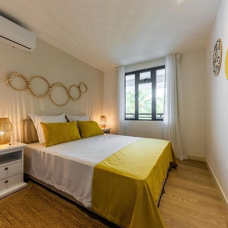 Les Cerisiers Beach Residence, Cosy And Modern 3 Bedroom Apartment Located 50 Metres From The Beach And From All Amenities And Restaurants On The Coastal Road Flic-en-Flacq 외부 사진