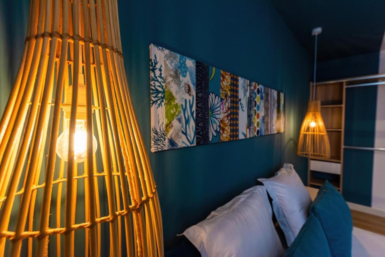 Les Cerisiers Beach Residence, Cosy And Modern 3 Bedroom Apartment Located 50 Metres From The Beach And From All Amenities And Restaurants On The Coastal Road Flic-en-Flacq 외부 사진
