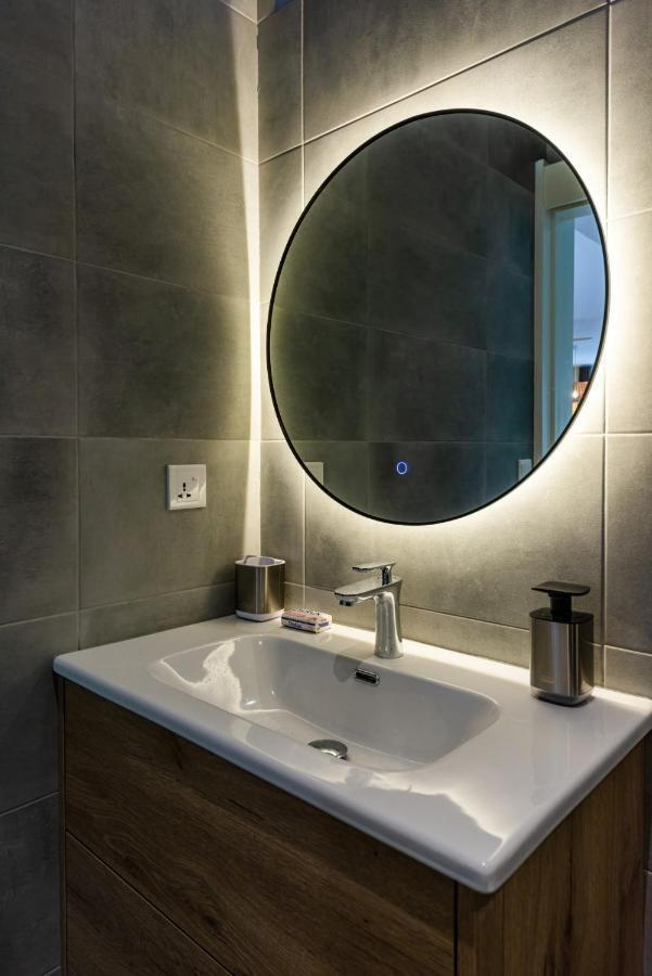Les Cerisiers Beach Residence, Cosy And Modern 3 Bedroom Apartment Located 50 Metres From The Beach And From All Amenities And Restaurants On The Coastal Road Flic-en-Flacq 외부 사진